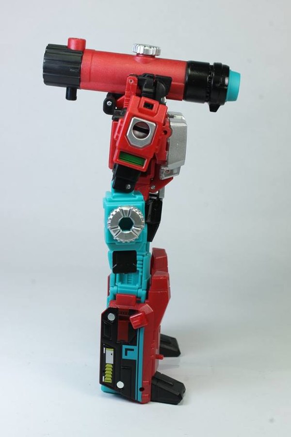 Deluxe Perceptor   More Titans Return Wave 4 Photos  (17 of 23)